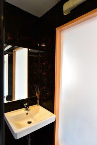 Love Box Resort Bangkok Buitenkant foto