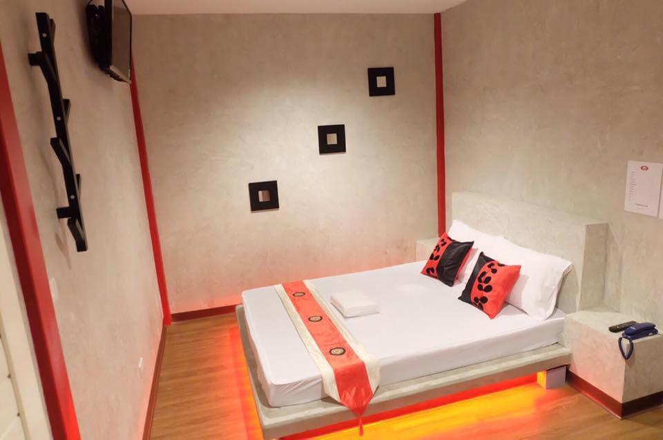 Love Box Resort Bangkok Buitenkant foto